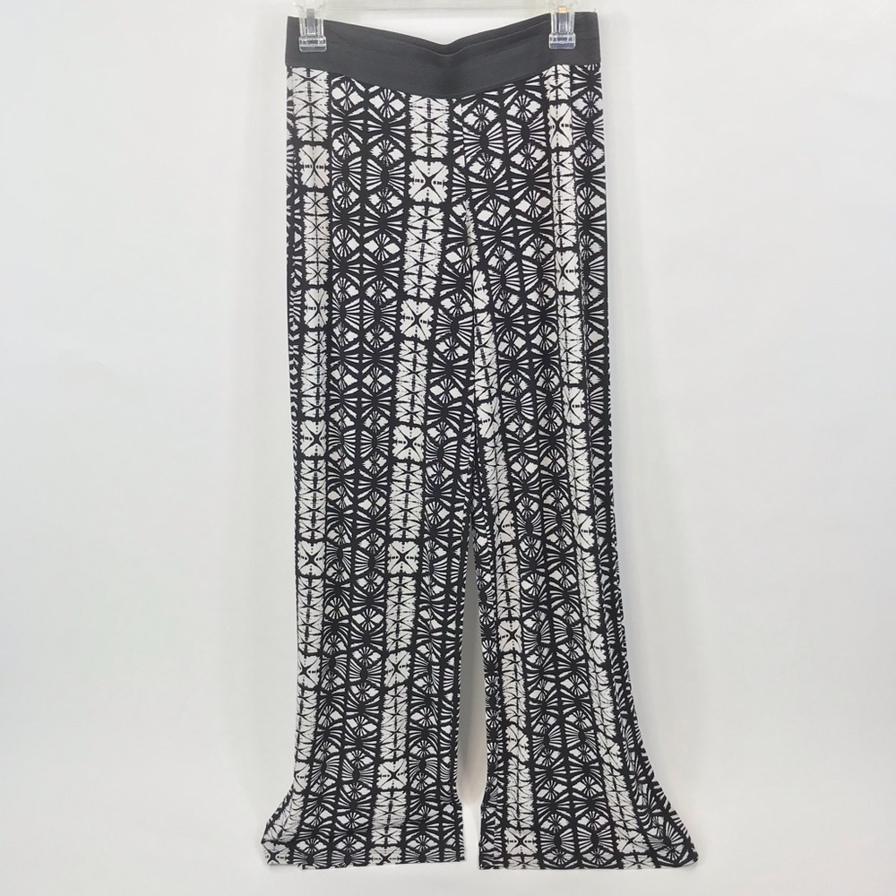 3 for $30 in BUNDLE XS Black White Wide Leg Pull